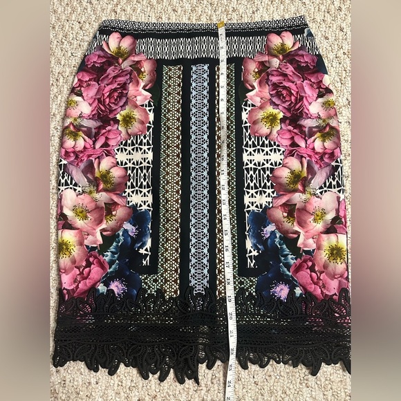 ANTONIO MELANI Pink Floral Pencil Skirt with Black Lace size 6 - Picture 3 of 7